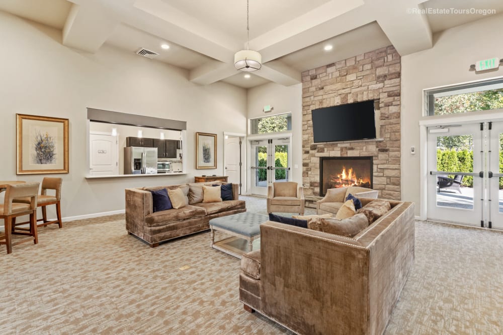 community sitting area around fireplace at Columbia View in Vancouver, Washington