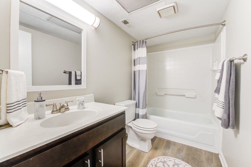 Enjoy Apartments with a Bathroom at Valle Vista