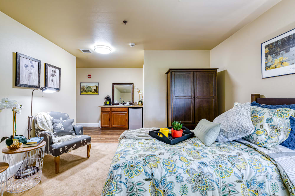 Bedroom at Senior Living Community in Snohomish, Washington