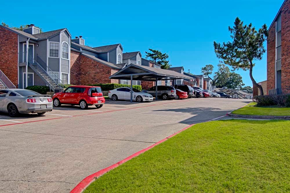 Spacious space with Garage at {location_name}} in Duncanville, Texas