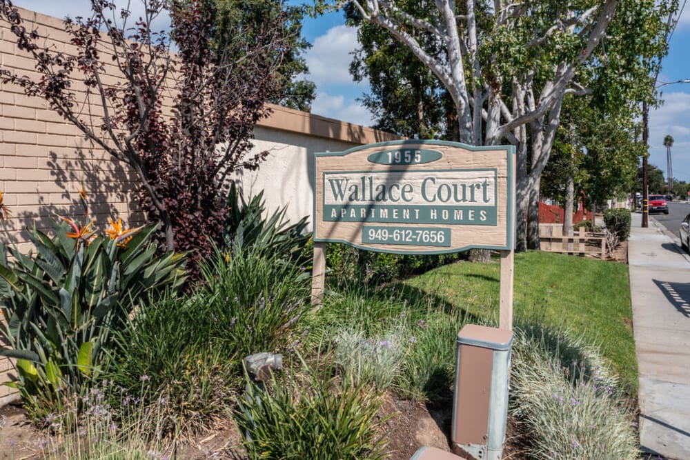 signage outside of Wallace Court Apartments in Costa Mesa, California