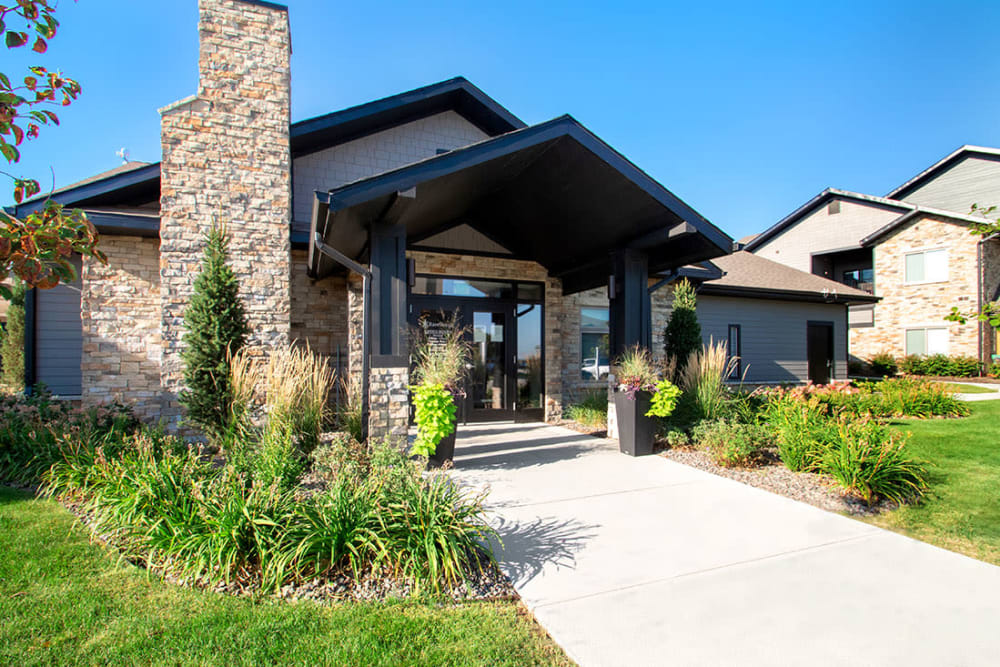 Exterior view of a house at Ravello 192 in Elkhorn, Nebraska