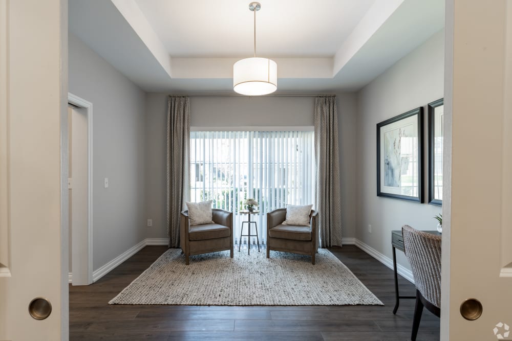 Sitting room at Encore at Deerhill in Clarkston, Michigan