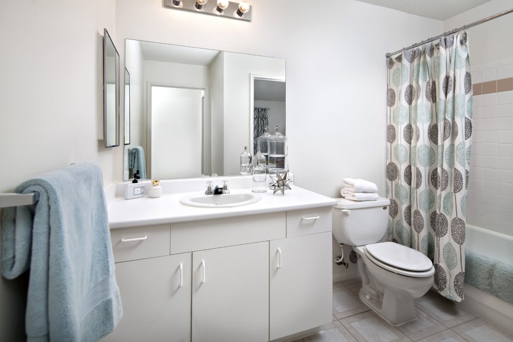 Apartment full bathroom at Artisan at Lawrenceville in Lawrenceville, New Jersey