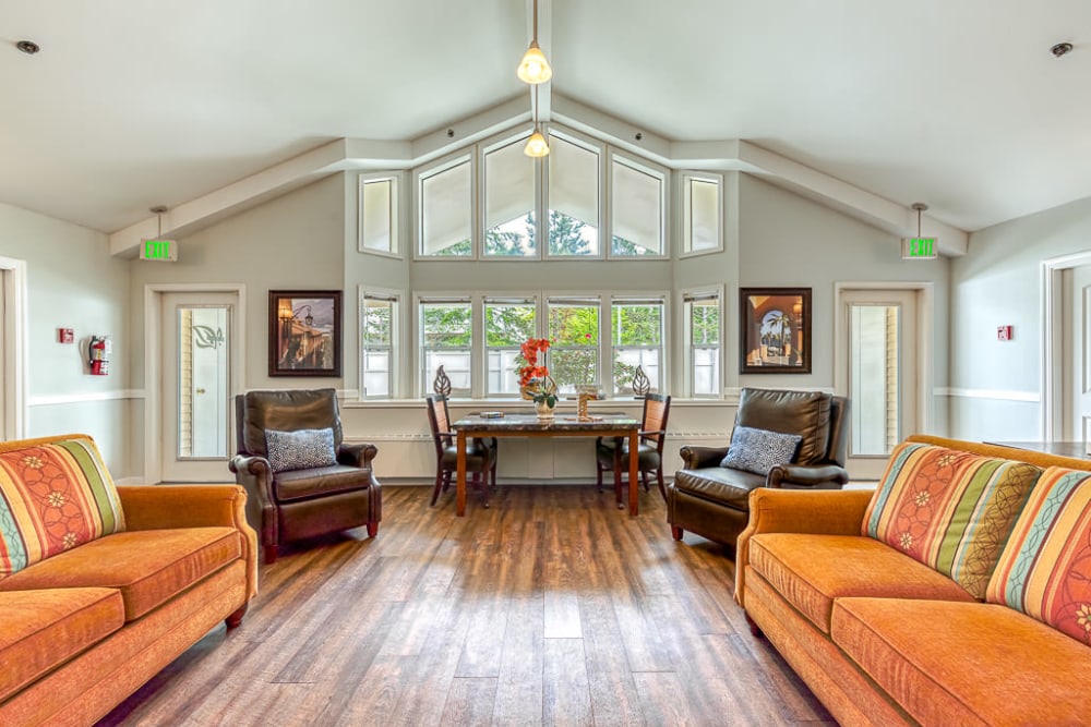 Our Senior Living Community in Lynnwood, Washington offer a Common Area
