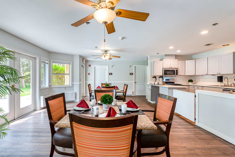  Dining Area with small kitchen at Pacifica Senior Living Lynnwood in Lynnwood, Washington