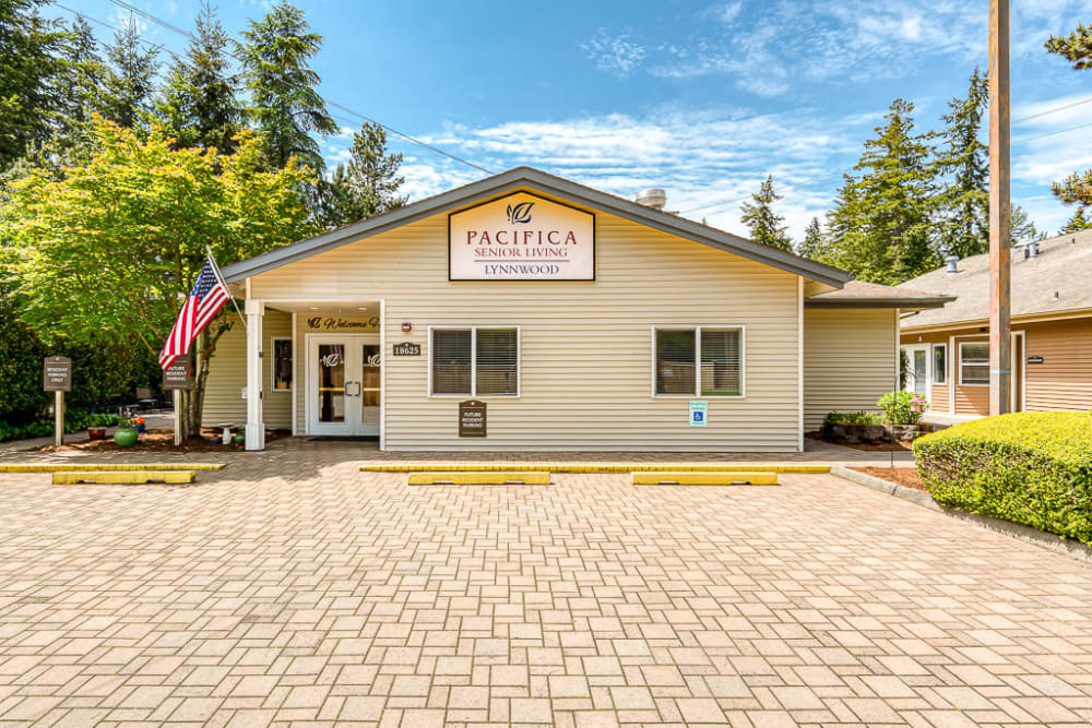 Parking at Pacifica Senior Living Lynnwood in Lynnwood, Washington
