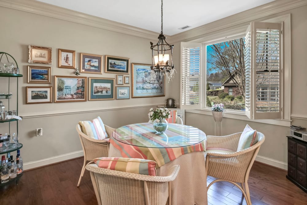 Cafe dining area at The Foothills Retirement Community in Easley, South Carolina