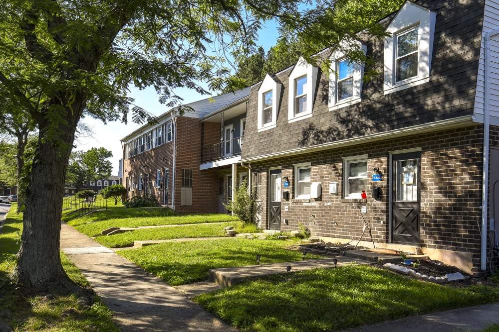 Apartments at Mariner's Pointe, Joppatowne, Maryland