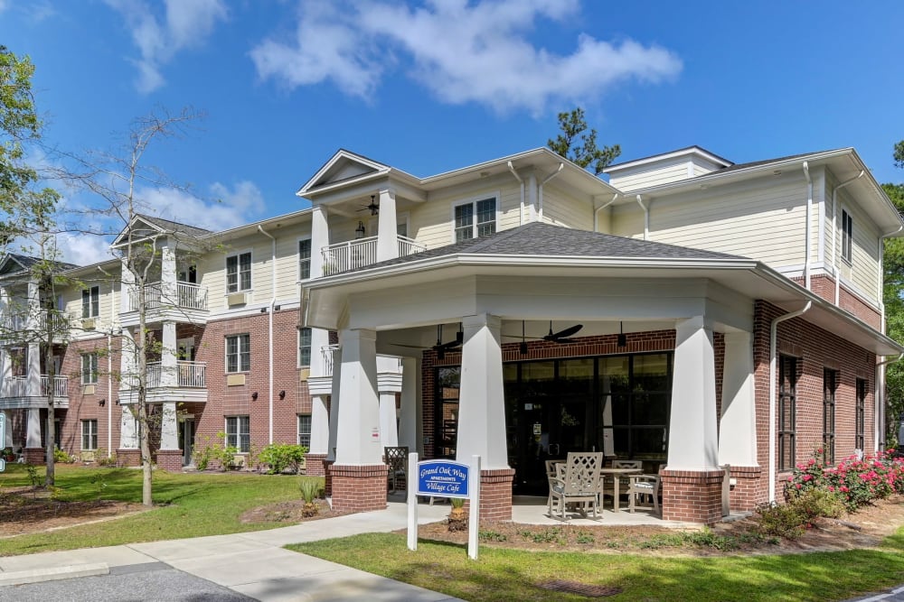 Main entrance to The Village at Summerville in Summerville, South Carolina