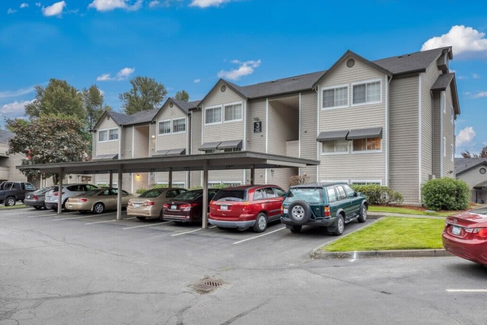 Photos of River Pointe Apartments in Kent, WA