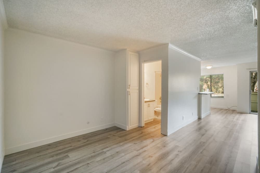 Studio bedroom at Palm Lake Apartment Homes in Concord, California