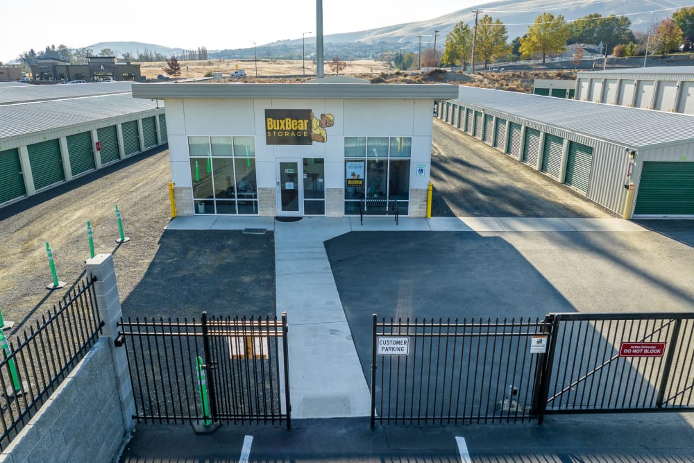 Access gate at BuxBear Storage Richland in Richland, Washington