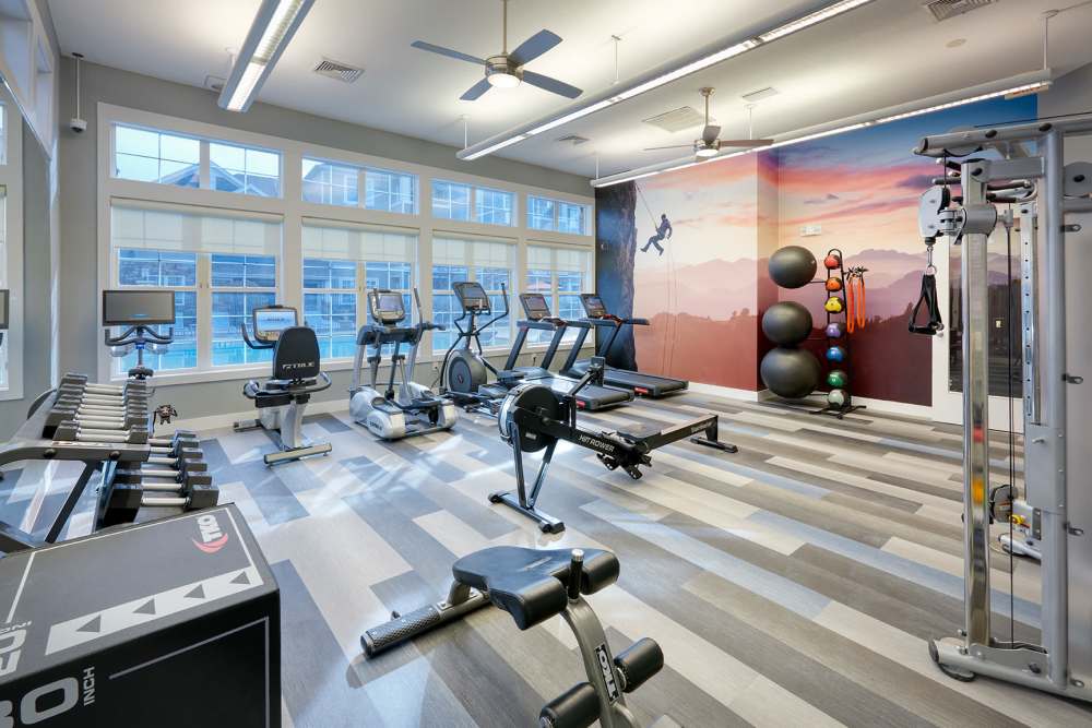 The community fitness center at Crestone Apartments in Aurora, Colorado