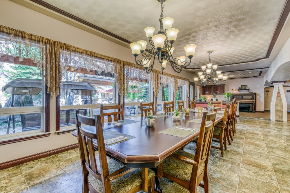 Dining Area at Pacifica Senior Living Pinehurst in Pinehurst, Idaho