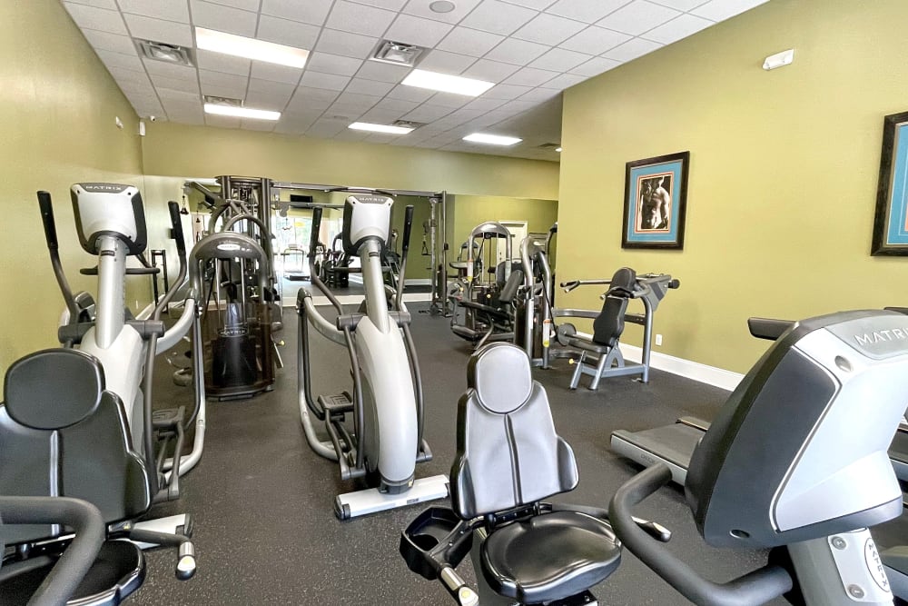 Enjoy apartments with a gym at The Abbey at Inverness in Birmingham, Alabama