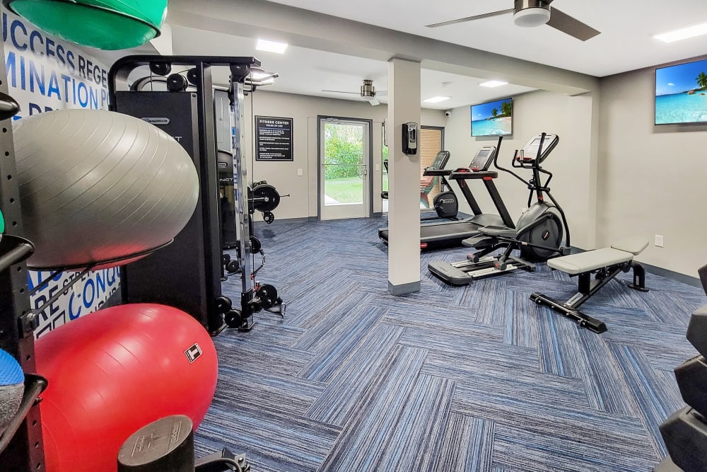 Fitness center Briarwood Apartments & Townhomes in State College, Pennsylvania