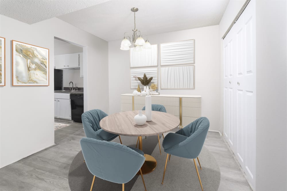 View of dining area at HighPointe Apartments in Birmingham, Alabama