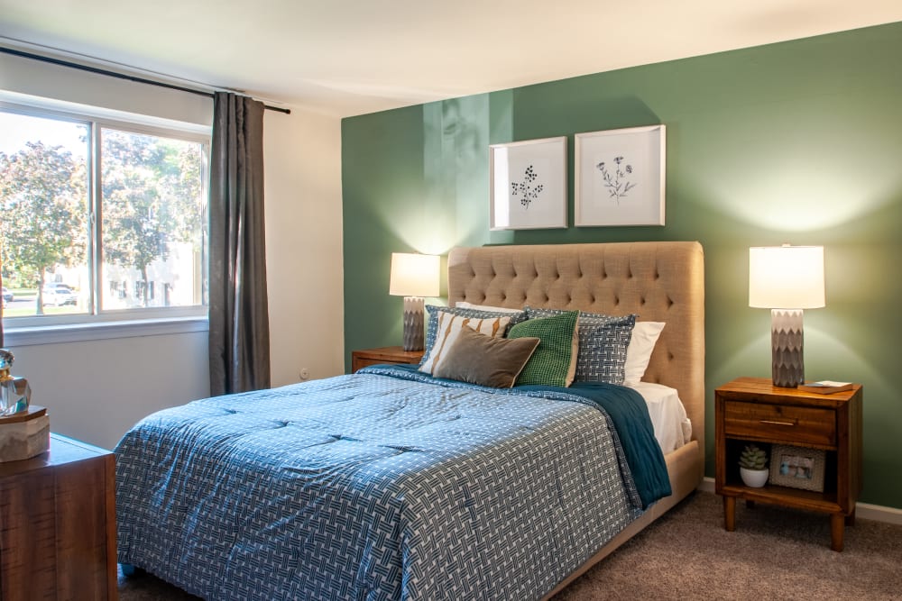 Bedroom at Levittown, Pennsylvania