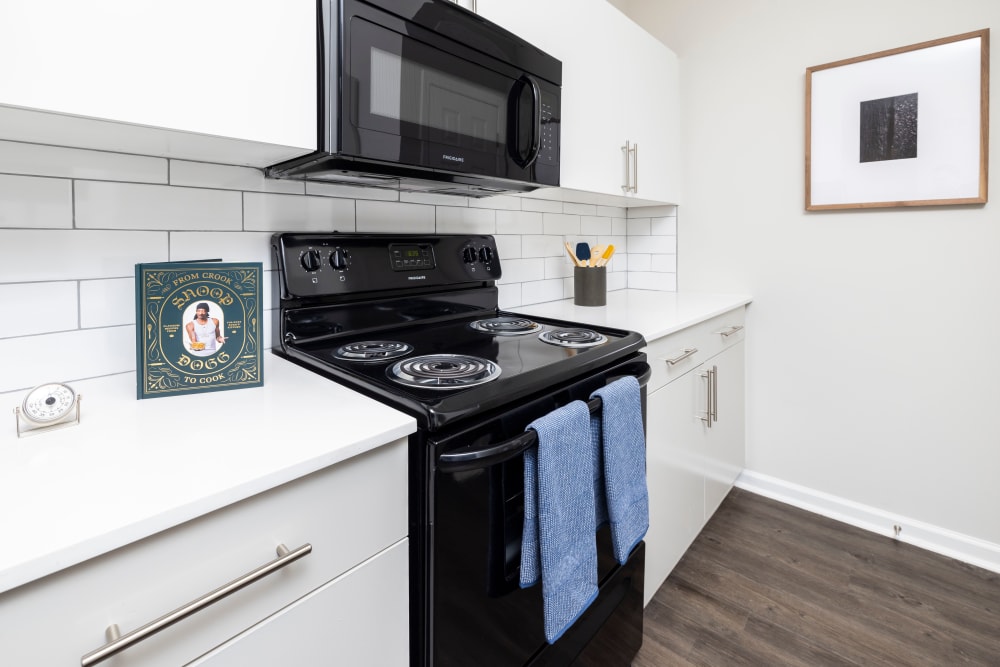 Modern kitchens and appliances at Westley on the Beltline in Atlanta, Georgia
