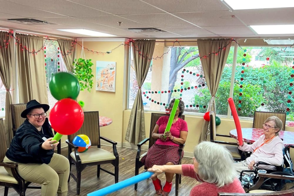 Being creative with residents at Woodland Palms Memory Care in Tucson, Arizona