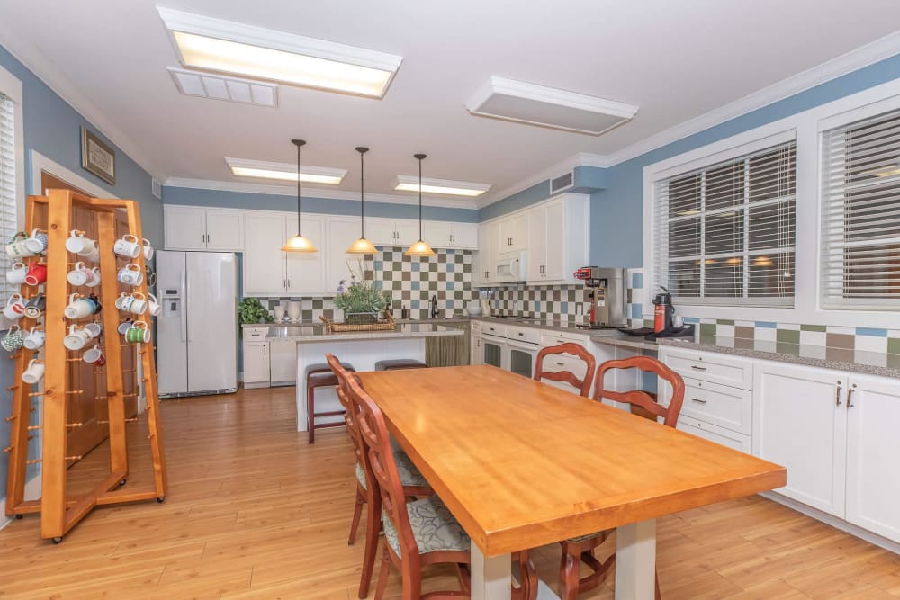 Photos of Mariposa South Broadway in Joshua