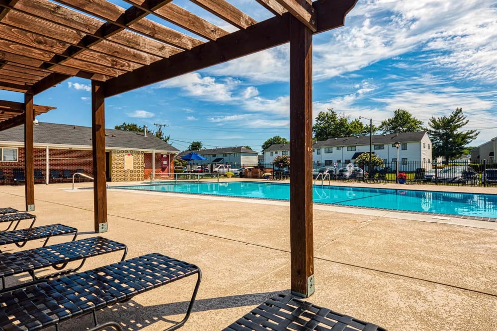 Swimming pool with sundeck at Pointe at River City in Richmond, Virginia