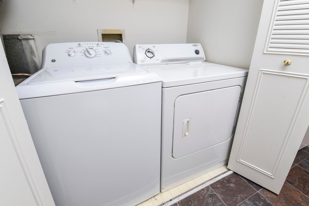 Full size washer and dryer at Iron Ridge, Elkton, Maryland