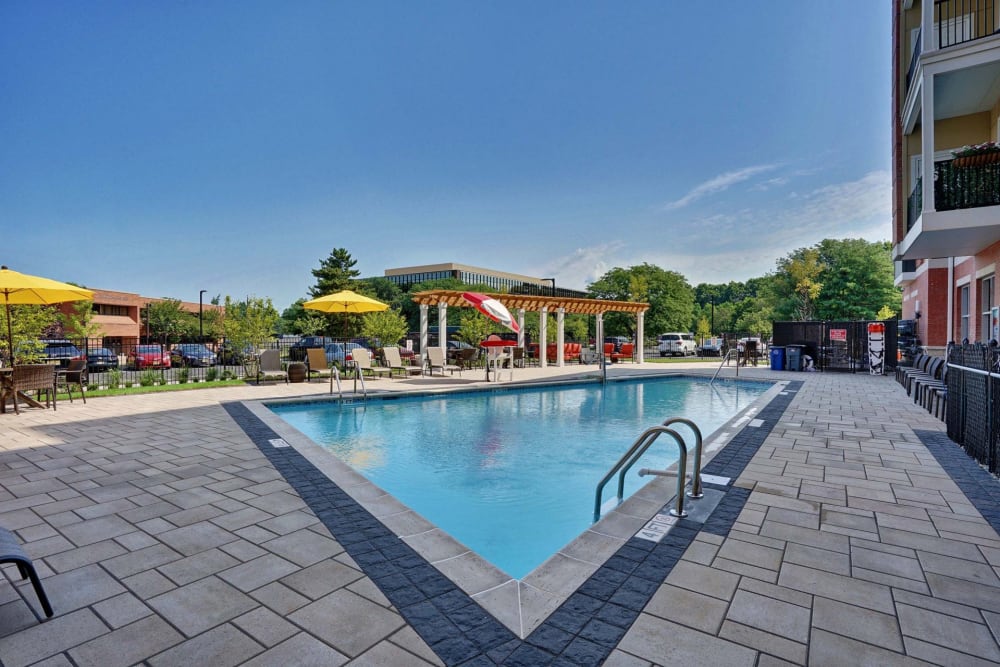Outdoor swimming pool at The Grande at MetroPark in Iselin, New Jersey