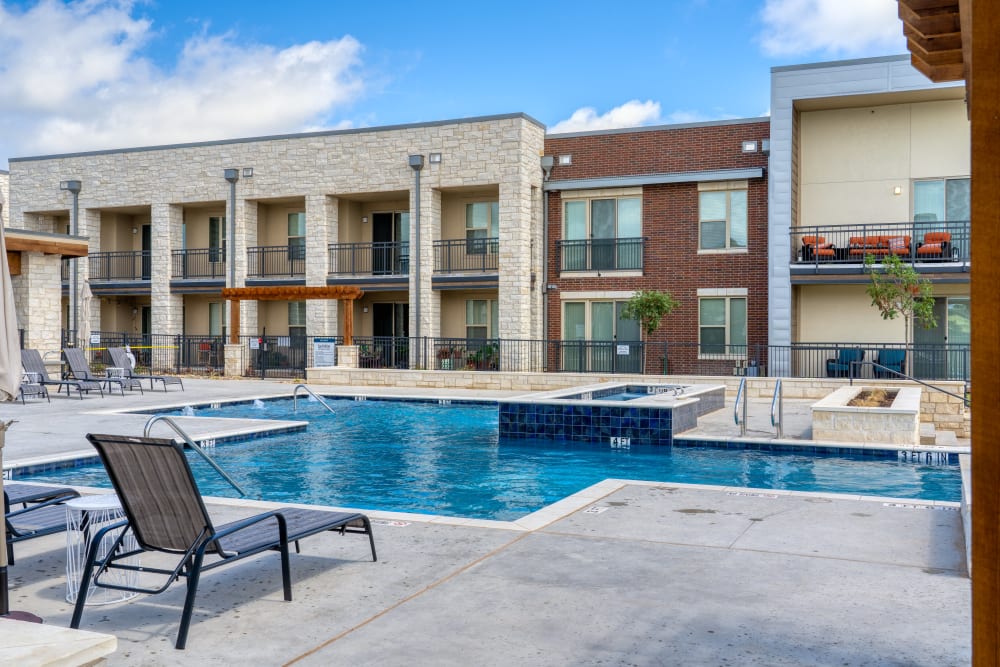 Infinity Edge Style Pool at The Gates at Meadow Place in Willow Park, Texas