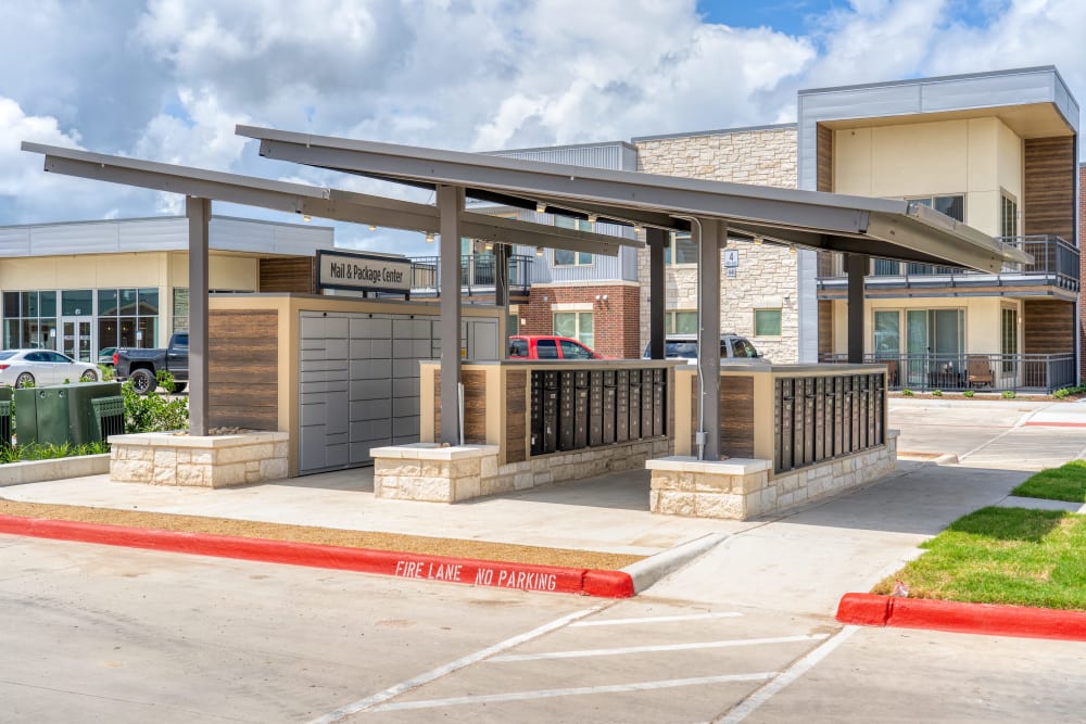 Private Detached Garages Available at The Gates at Meadow Place in Willow Park, Texas