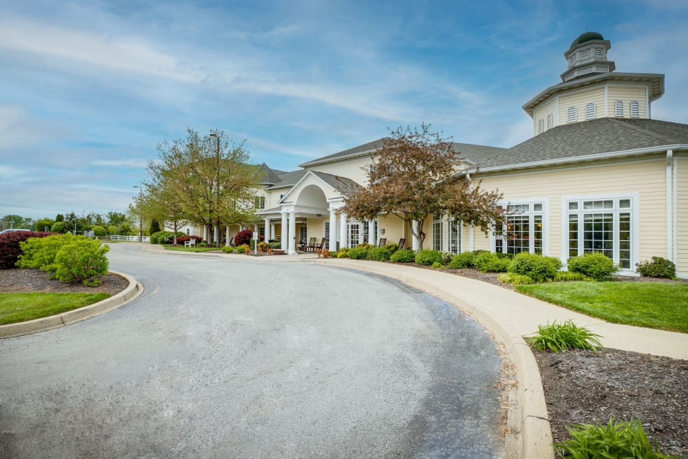 front entrance drive way to Arcadia Senior Living Louisville in Louisville, Kentucky