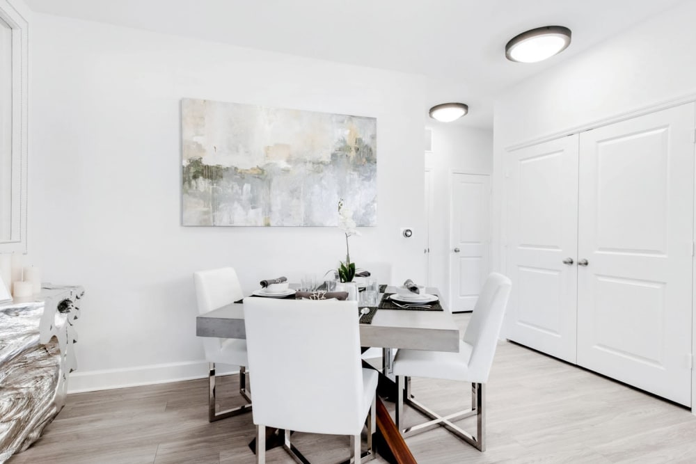 Dining nook at Capital Crest at Godley Station in Savannah, Georgia