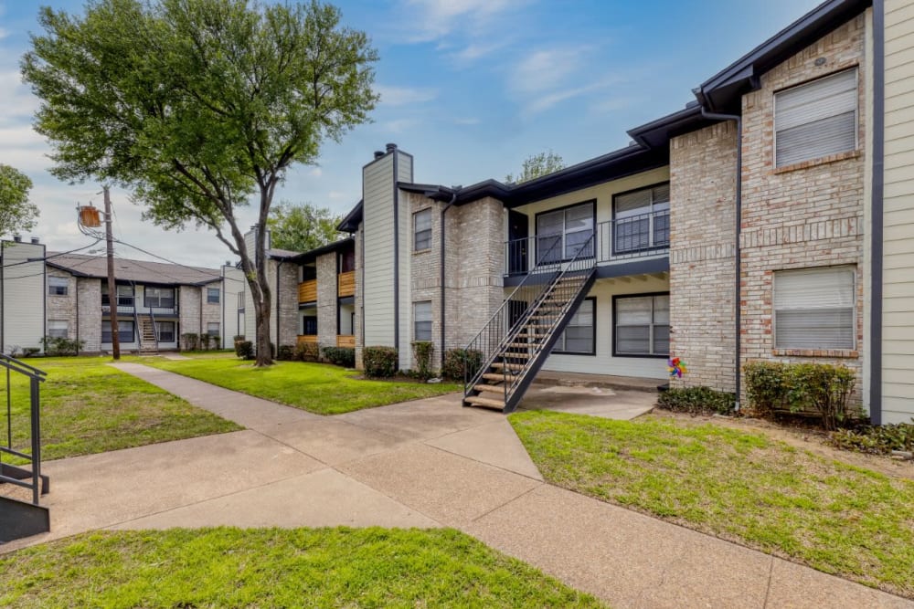 Side view at Marshall Apartment Homes in Balch Springs, Texas