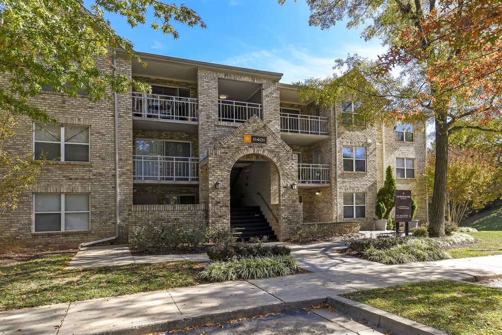 Exterior Entryway at Yorkshire Apartments in Silver Spring, Maryland
