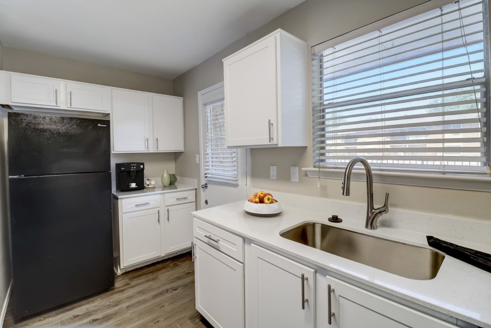 Modern Apartments with a Kitchen at Lawson Apartment Homes  Benbrook, Texas