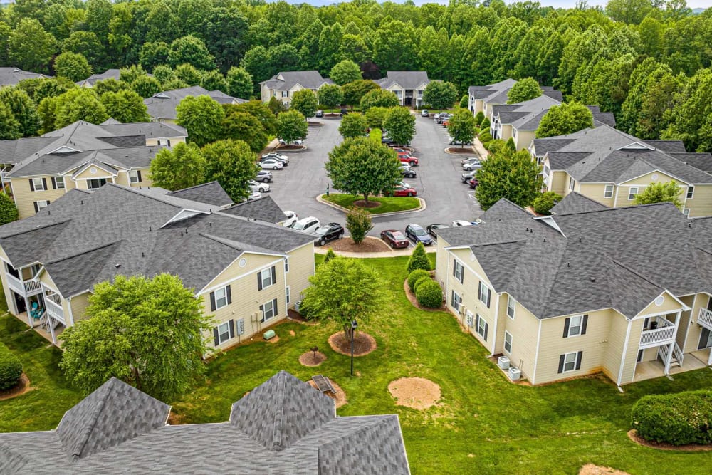 Photos of Fieldstone Apartment Homes Apartments in Mebane, NC