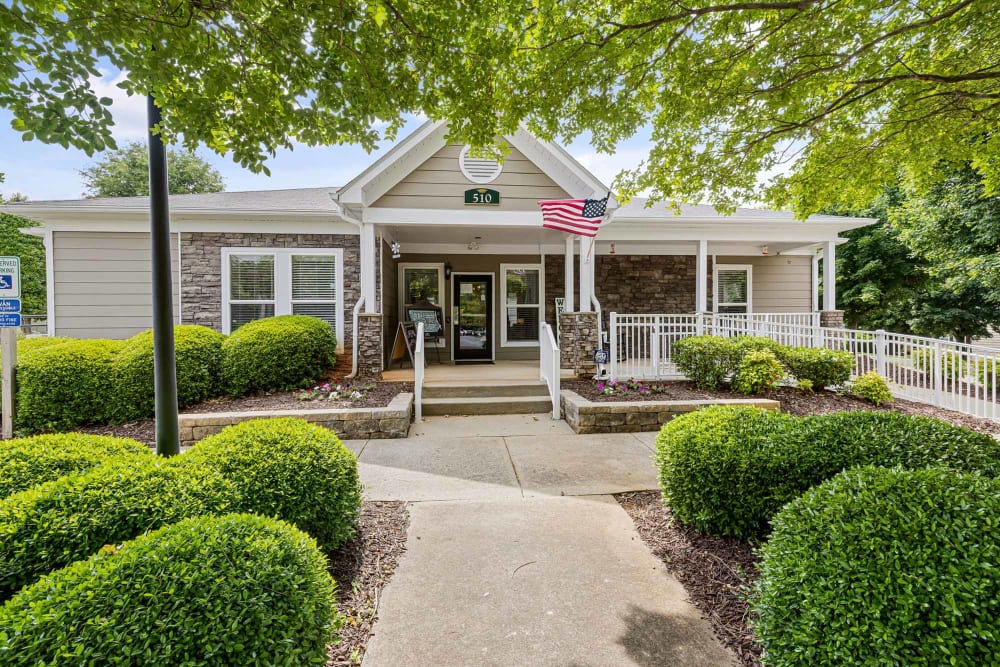 Photos of Fieldstone Apartment Homes Apartments in Mebane, NC