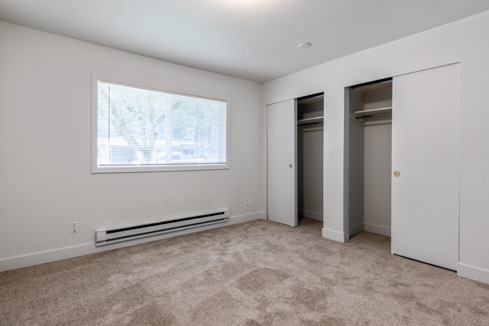 Bedroom with two closets at Carter Lake in Joint Base Lewis McChord, Washington