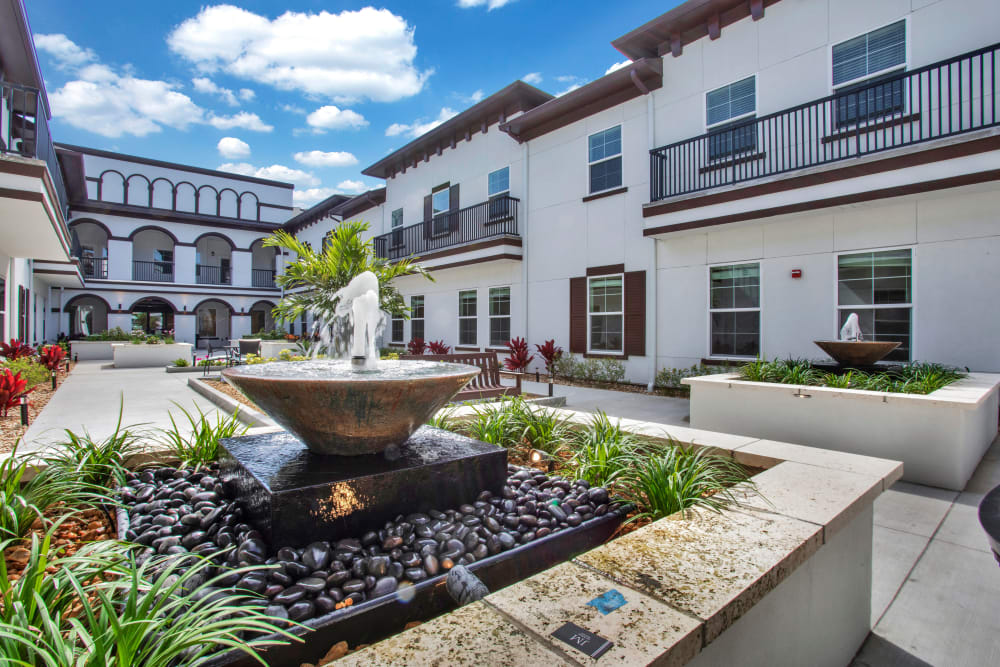 Example assisted living courtyard for The Blake at St. Johns in St. Johns, Florida