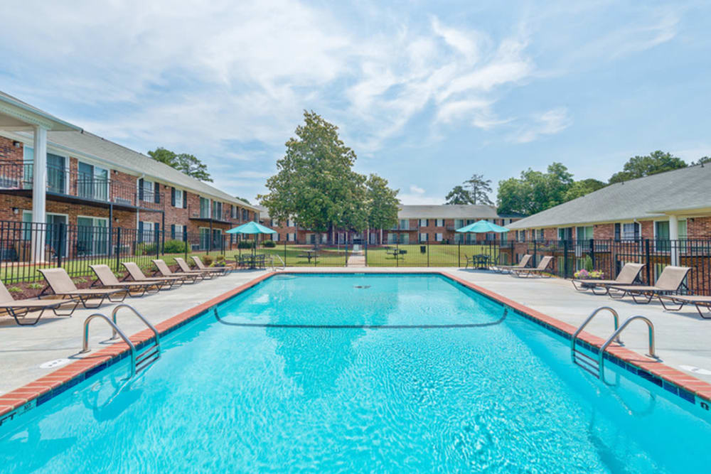Pool at University Oaks in Athens, Georgia