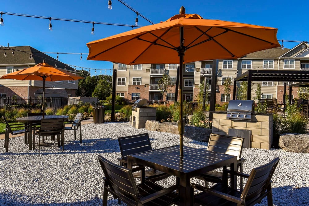 outdoor fire pit area at Aspen Court, Piscataway, New Jersey