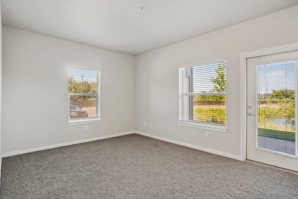  Spacious Room at Crawford Crossing Apartments in Turner, Oregon