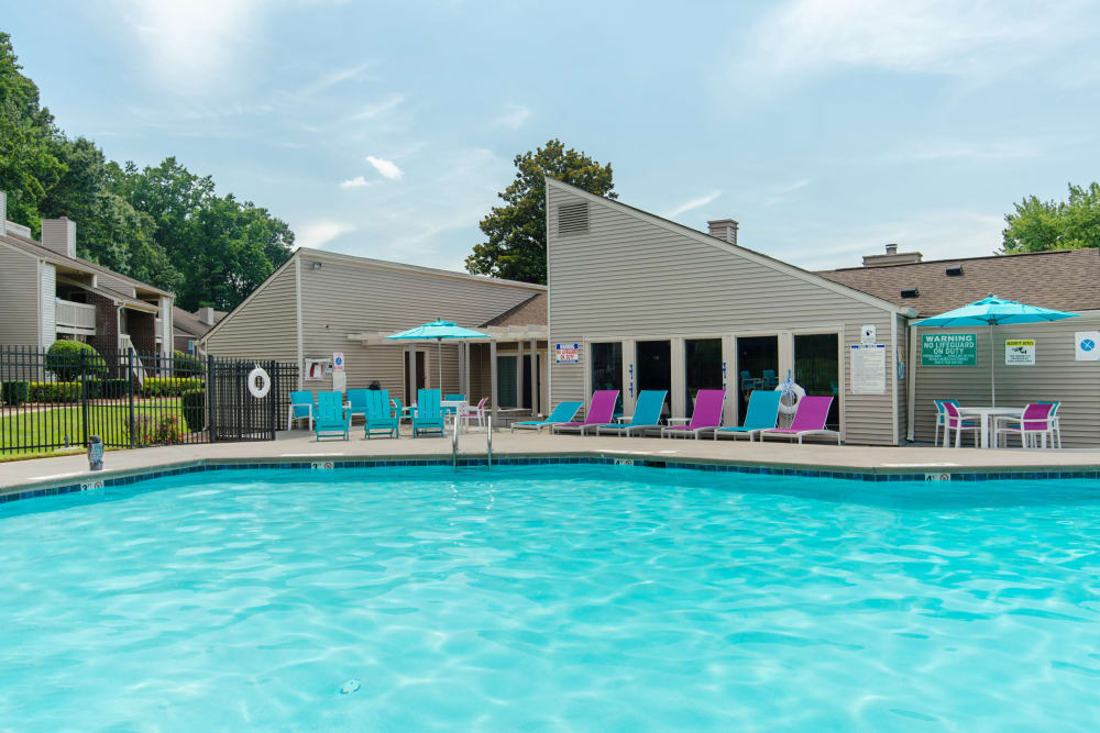 Clean and Beautiful Swimming Pool at Devonwood Apartment Homes in Charlotte, North Carolina