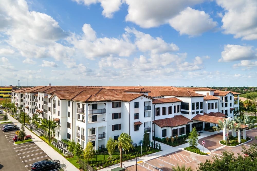 Building exterior corner angle view at The Residences at Monterra Commons in Cooper City, Florida