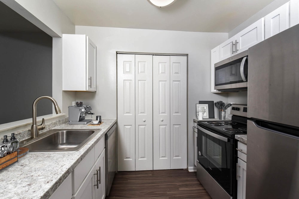 Photos of Stonegate Apartments Apartments in Elkton, MD