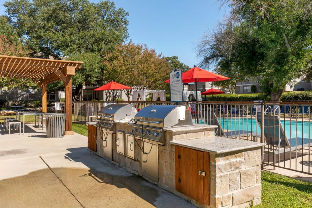 Outdoor grill station at Valley Oaks in Hurst, Texas