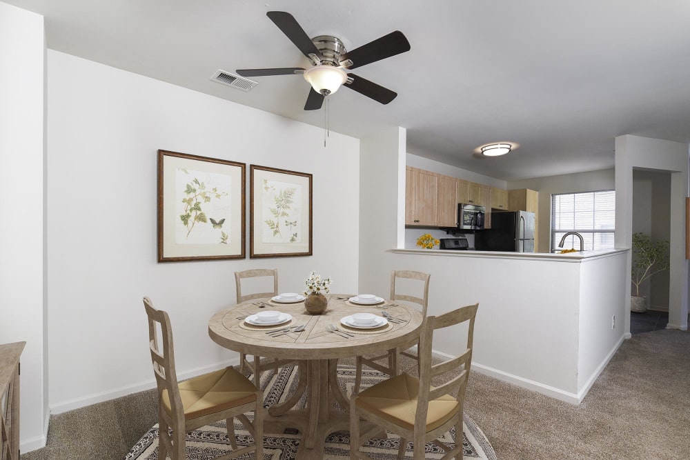 dining room at Stonegate Apartments, Elkton, Maryland