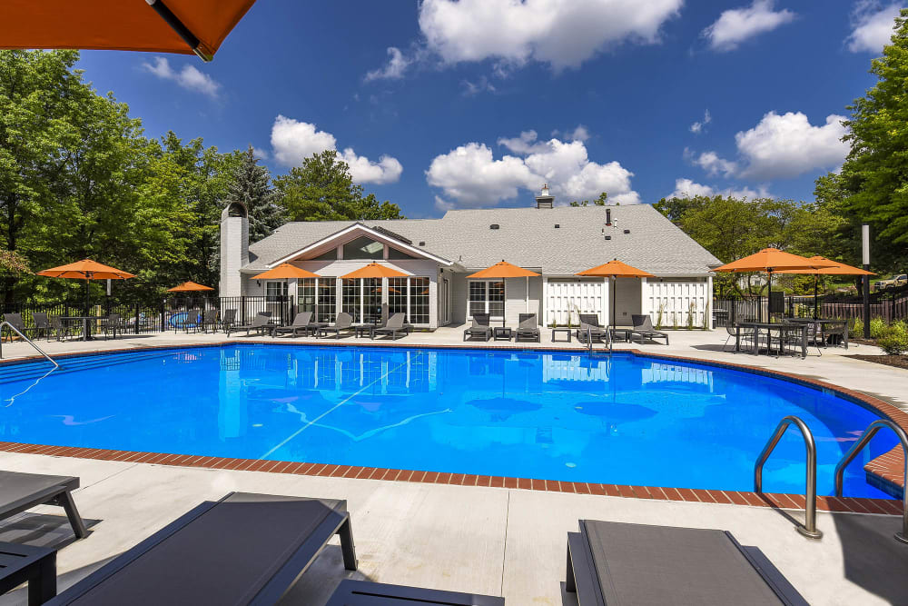 resort style pool at The View North Hills in Pittsburgh, Pennsylvania