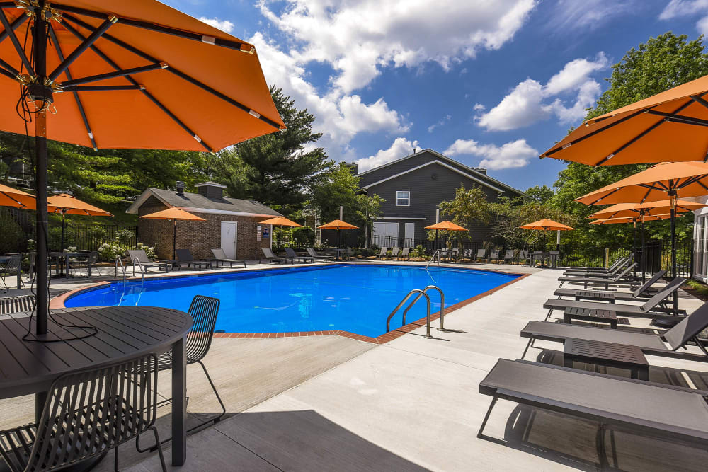 resort style pool at The View North Hills in Pittsburgh, Pennsylvania